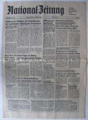 Tageszeitung der NDPD "National-Zeitung" mit einer Erklärung des SED-Politbüros zum 40. Jahrestag der DDR