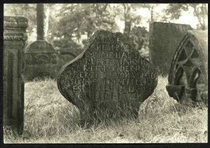 alter Friedhof, Grabstein 1765