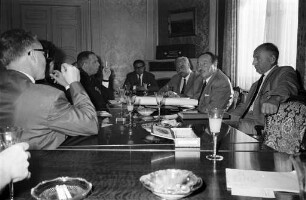 Pressekonferenz der Raumplanungsgemeinschaft für den Stadt- und Landkreis Karlsruhe im Haus Solms.