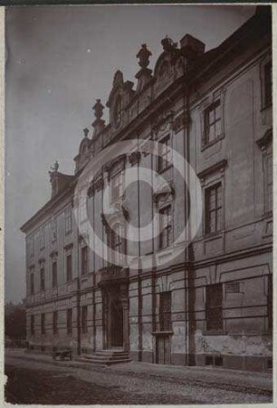 Hauptfassade des Jesuitenseminars Liegnitz
