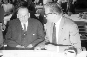 Chemiker; Bayrisches Frühstück im Spielkasino Lindau 1.7.: Geheimrat W. Frisch, ?