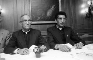 Freiburg: Hotel Oberkirch, Misereor, Pressekonferenz, Erzbischof Paulos Tzadua; Aba Stephanos, Leiter des katholischen Sekretariats, Koordinationsstelle für soziale Aktivität der Kirche in Abbessinien; Addis Abeba