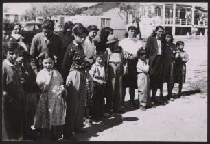 Eine Gruppe Roma