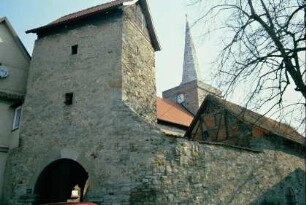 Wehrturm der Kirchenmauer