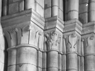 Notre-Dame — Kapitell