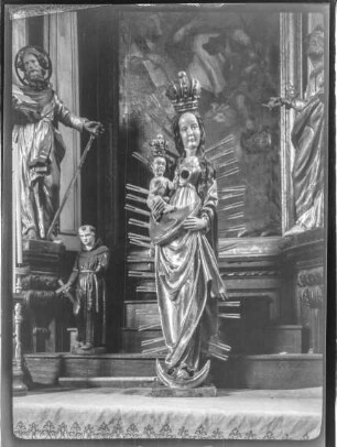 Fünf-Wunden-Kapelle, Madonnenfigur