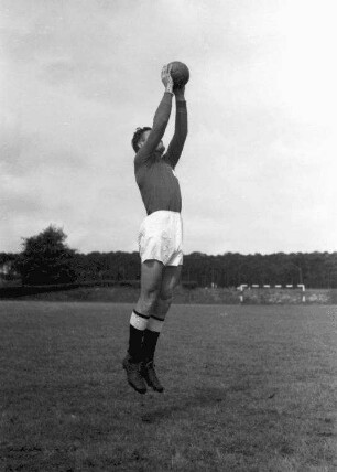 Avus-Sportplatz; Fang im Sprung