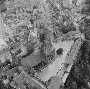 Domplatz von Meißen : Blickrichtung Süden zur Altstadt