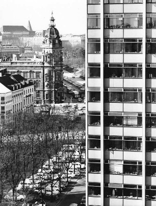 Hamburg-Neustadt. Blick auf die ehemalige von 1883 bis 1887 errichtete Oberpostdirektion am Stephansplatz