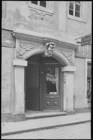 Meißen. Portal Burgstaße 8 (Athene-Kopf) - Pelz-Hempel