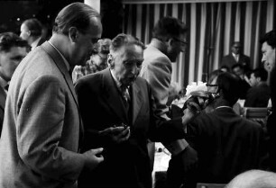 Nobelpreisträgertagung 1960 Mediziner; Maikäferrede: Ch. Wolff, Hans v. Euler-Chelpin