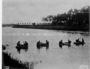 Erprobung von Schlauchbooten auf dem Teltow-Kanal