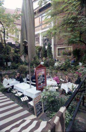 Bremen: Caféhaus im Schnoorviertel [Katzen-Café]