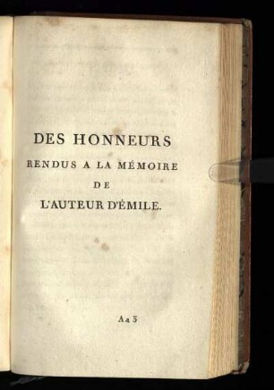 des honneurs rendus a la mémoire de l' auteur d'Émile