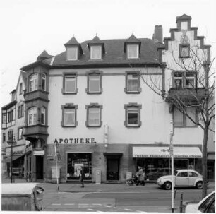 Wohn- und Geschäftshaus; Bad Homburg, Louisenstraße 163