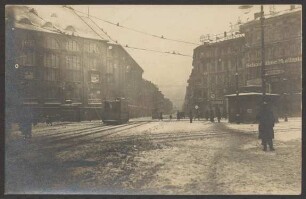 Ansichtskarte Straßenkreuzung mit Kiosk, Moritzplatz