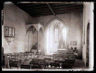 Friedhofkirche innen nach Osten