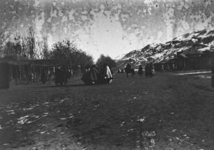 Straßenzug : Straßenzug einer zentralasiatischen Stadt im Tian Shan Hochgebirge