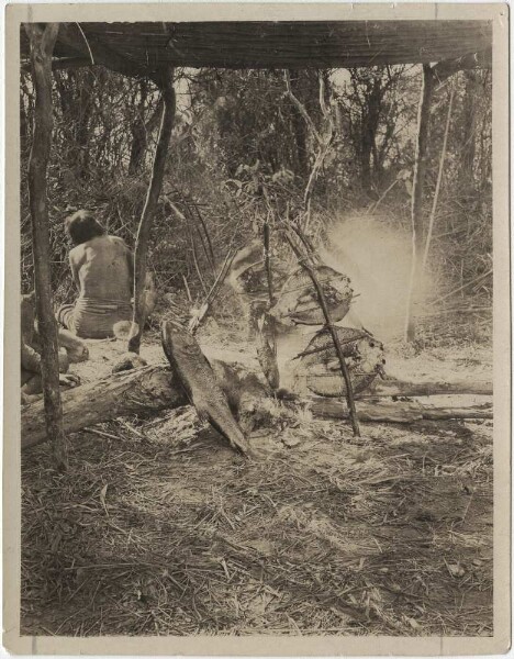 Fishermen roasting at the Mataco