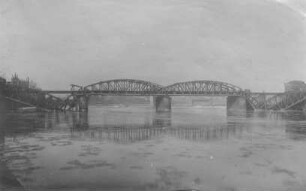 Zerstörte Eisenbahnbrücke Koblenz/Mosel