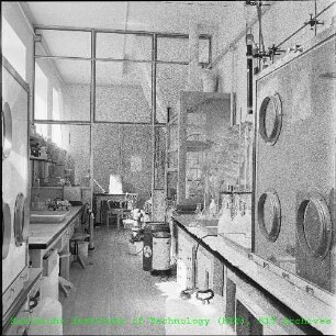 Labor von Dr. S. Krawczynski (Mitarbeiter am Institut für Heiße Chemie (IHCh)) am Institut für Heiße Chemie (IHCh)