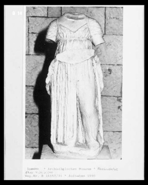 Frauenstatue