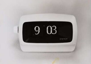 Digitaluhr "79 / 5012" mit Synchronlaufwerk "618 / 39" der Kienzle Uhrenfabriken GmbH