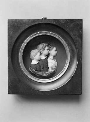 Portrait dreier Kinder