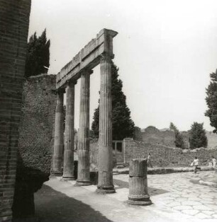 Pompeji. Forum Triangulare (200ante/101ante). Vorhalle von Süden