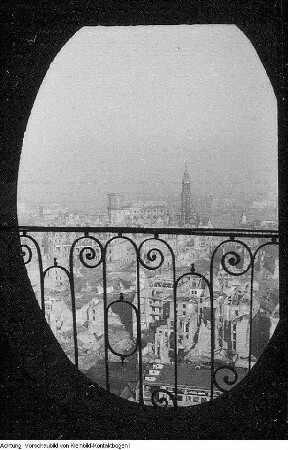 Dresden-Altstadt, Kreuzkirche. Wiederaufbau (1946-1955; F. Steudtner). Verschiedene Ansichten, Blicke vom Turm, Panorama nach Elbseite, 1950