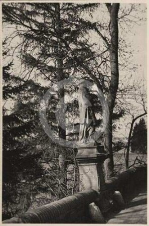 Denkmal am Schloss Heinrichau