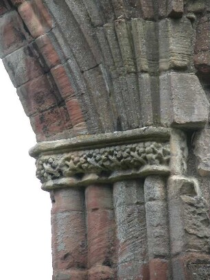 Säulendetail an der 1544 zerstörten Abtei von Melrose