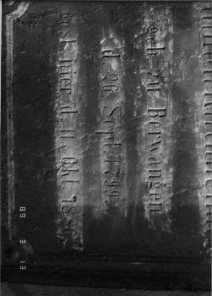 Grabstein 232 (Index: 100093574) Maße HxBxT: 109x59x25 cm Symbolik: (Leviten-)Kanne: Grabstein 232B