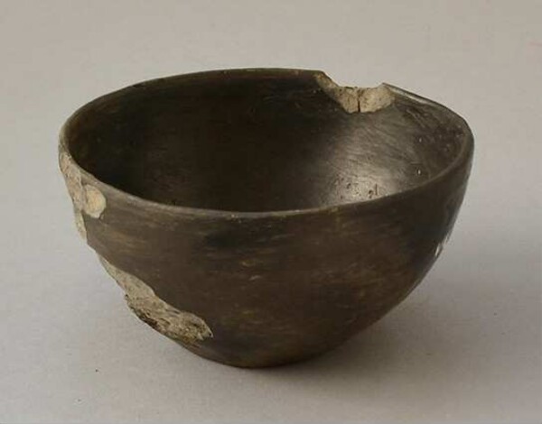 Clay bowl