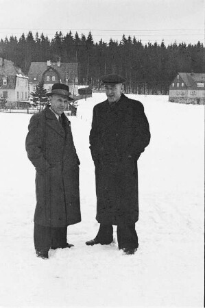 zwei Männer während eines Winterausfluges in Steinbach