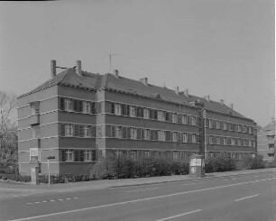 Dresden-Strehlen, Teplitzer Straße 95-92. Wohnblock, Postsiedlung der Heimstättengesellschaft Sachsen GmbH (1926-1928; P. Löffler)