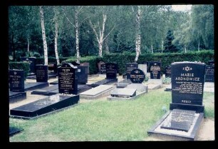 Jüd. Friedhof 2.8.87.