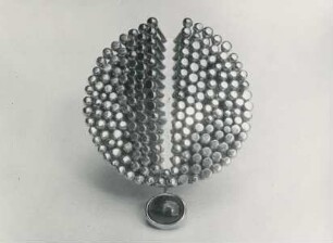 Brosche von Otto Schamschula