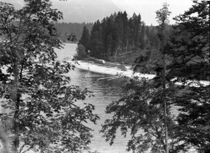 Eibsee: Durchblick auf den Eibsee