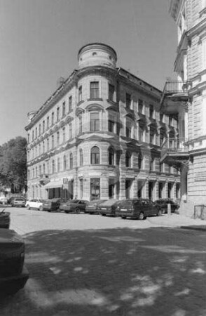 Wohn- und Geschäftshaus 11. Novembra Krastmala (An der Düna) in Riga