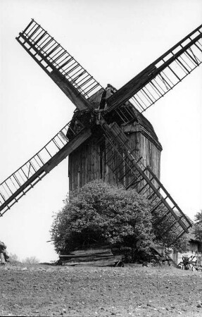 Wolmirstedt. Auerbachs Mühle, Bockmühle, Baujahr 1842