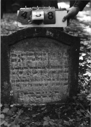 Grabstein 458 (Index: 99791190) Maße HxBxT: 59x57x7 cm: Grabstein 458