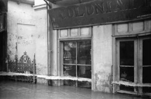 Giurgiu [Walachei]: Schaufenster eines Kolonialwarenladens