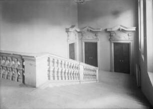 Palais Lobkowitz & Palais Přehořovsky & Haus Nr. 347 — Treppenhaus