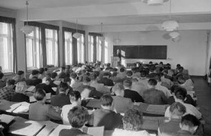 Unterrichtsraum der Hochschule für Binnenhandel in der Markgrafenstraße
