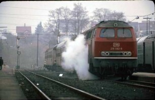 Crailsheim Lok 215 092 E CR-UL Bnb-Wagen Dampfheizung