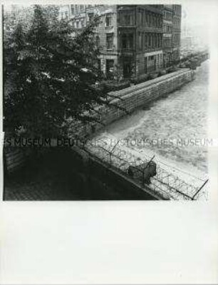 An der Sektorengrenze Zimmerstraße / Ecke Lindenstraße