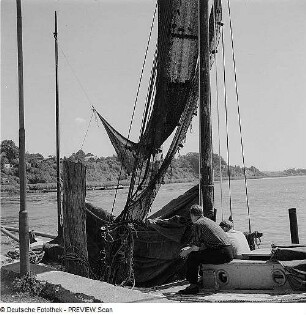 Ahrenshoop. Boote an der Anlegestelle