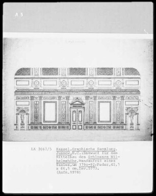 Kassel & Schloß Wilhelmshöhe & Mittelbau & Wand eines Saales