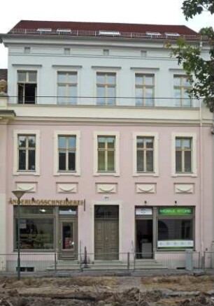 Potsdam, Charlottenstraße 104